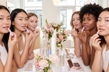 Contouring Techniques That Actually Work for Your 40s