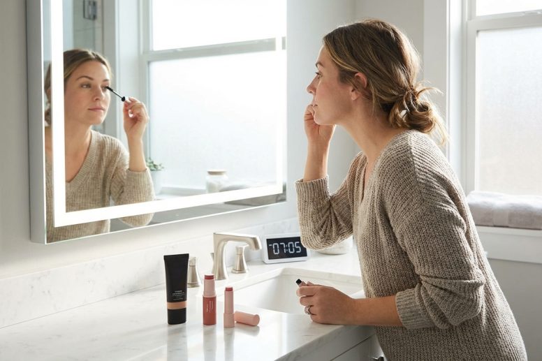 Quick 5-Minute Makeup Routine for Busy Mornings That Looks Polished